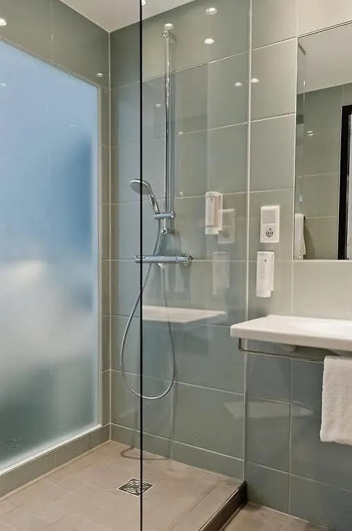 Super 8 By Wyndham Munich City North Отель